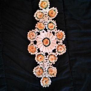 Vintage handmade oblong doilie
